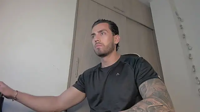 Axel  Blaze online show from 04-07-26, 12:18