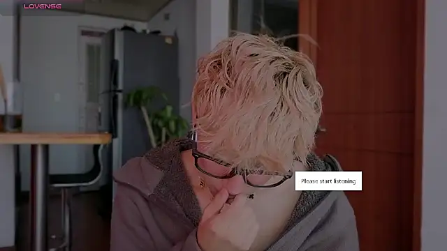 Snapshot of Ryan_sweet chatting on 02-28-26, 01:11 Ryan sweet online show from 02-28-26, 01:11