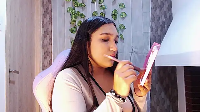 anyela donecm online show from 04-10-26, 01:51