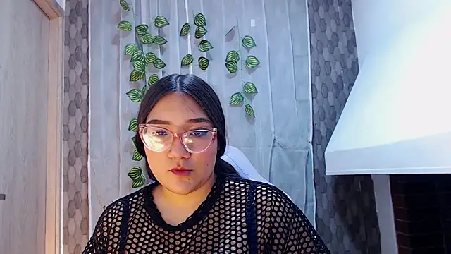 anyela donecm online show from 04-08-26, 07:15