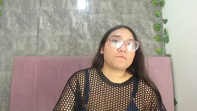 Snapshot of anyela_donecm chatting on 05-19-26, 08:05 anyela donecm online show from 05-19-26, 08:05