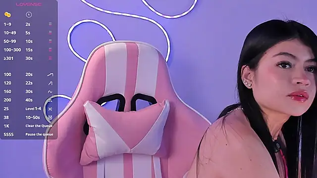 Snapshot of miacapone chatting on 02-28-26, 01:22 miacapone online show from 02-28-26, 01:22