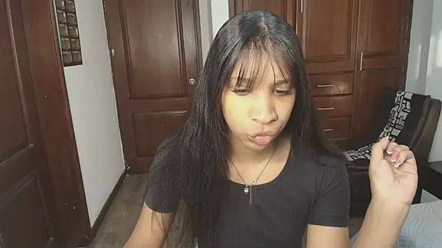 Snapshot of ShayMilleer chatting on 06-06-26, 11:37 ShayMilleer online show from 06-06-26, 11:37