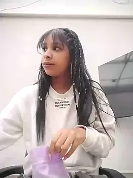 ShayMilleer online show from 04-16-26, 10:23