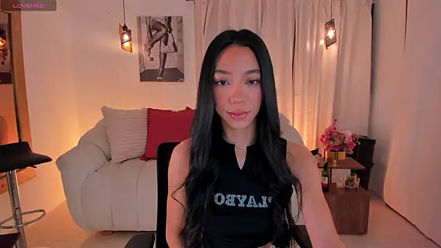Snapshot of IsabellaLux_ chatting on 04-18-26, 03:58 IsabellaLux online show from 04-18-26, 03:58