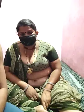 Snapshot of gujjuhotcouple chatting on 03-21-26, 06:56 gujjuhotcouple online show from 03-21-26, 06:56