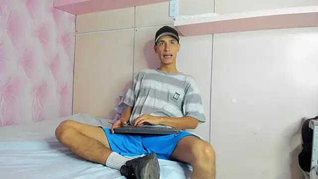 Snapshot of Thiagoduarte_ chatting on 02-27-26, 12:05 Thiagoduarte online show from 02-27-26, 12:05