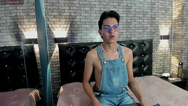 Snapshot of Lian_Prince chatting on 03-03-26, 07:54 Lian Prince online show from 03-03-26, 07:54