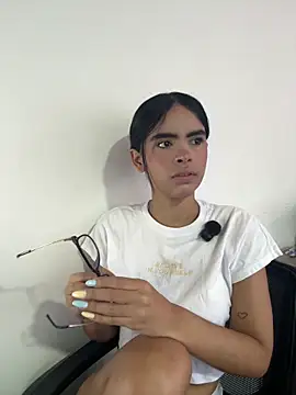 kitty rousse01 online show from 03-06-26, 12:22