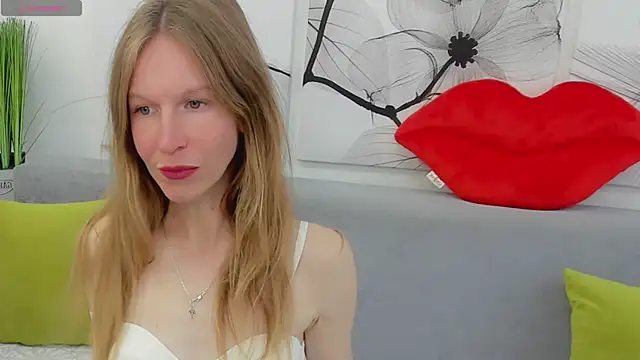 Snapshot of Mira_XOo chatting on 05-01-26, 02:11 Mira XOo online show from 05-01-26, 02:11