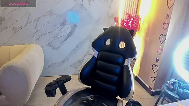 Kylie tf online show from 02-27-26, 09:14