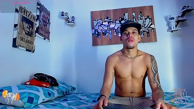 Snapshot of AdamsDvi chatting on 03-03-26, 01:40 AdamsDvi online show from 03-03-26, 01:40