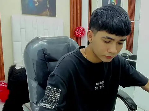 Snapshot of Thiago_collinss chatting on 02-26-26, 09:59 Thiago collinss online show from 02-26-26, 09:59