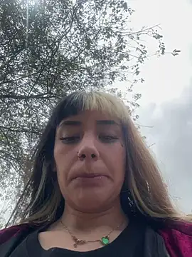 Snapshot of Sara_92 chatting on 04-29-26, 05:52 Sara 92 online show from 04-29-26, 05:52