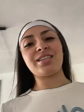 Snapshot of ArianaDominguezPink_ chatting on 02-28-26, 03:44 ArianaDominguezPink online show from 02-28-26, 03:44