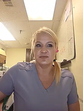 LadyB07 online show from 06-09-26, 03:57