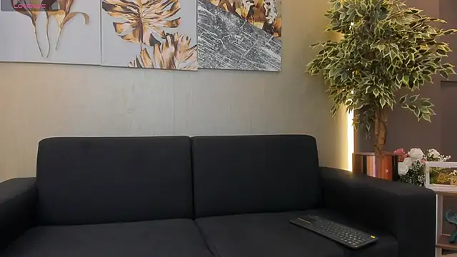 ValentinaaMilan online show from 03-30-26, 05:09