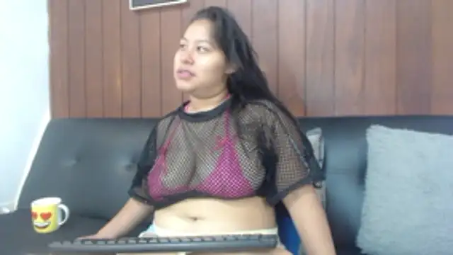 Snapshot of Assly_Love chatting on 05-16-26, 07:13 Assly Love online show from 05-16-26, 07:13