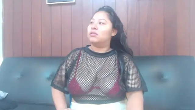 Snapshot of Assly_Love chatting on 05-19-26, 08:05 Assly Love online show from 05-19-26, 08:05