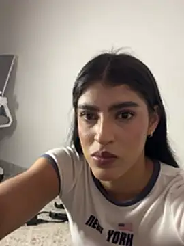 Snapshot of Misty-kat chatting on 05-12-26, 06:03 Misty-kat online show from 05-12-26, 06:03