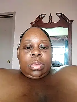 Pinkchocolatebbw online show from 02-26-26, 04:40
