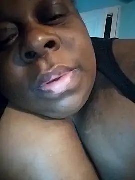 Pinkchocolatebbw online show from 03-10-26, 12:31
