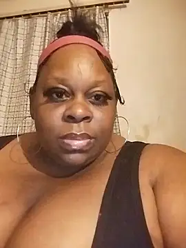 Snapshot of Pinkchocolatebbw chatting on 03-17-26, 03:20 Pinkchocolatebbw online show from 03-17-26, 03:20
