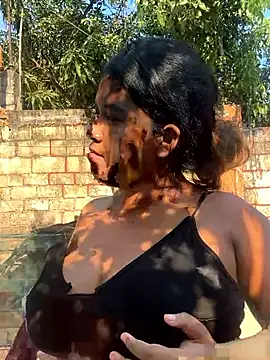 emi li82 online show from 04-07-26, 10:33