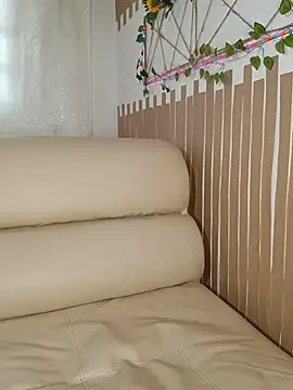 TinnaPeyton online show from 07-27-26, 08:38