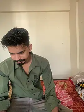 LOVELUST02 online show from 04-11-26, 02:41