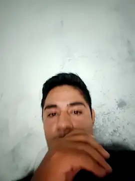 Hugaldo11 online show from 04-20-26, 04:19