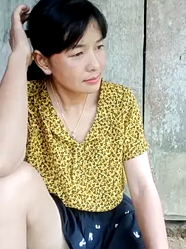 Snapshot of rinrin7700 chatting on 05-15-26, 01:25 rinrin7700 online show from 05-15-26, 01:25
