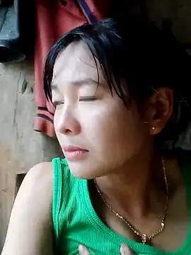 Snapshot of rinrin7700 chatting on 05-17-26, 01:49 rinrin7700 online show from 05-17-26, 01:49