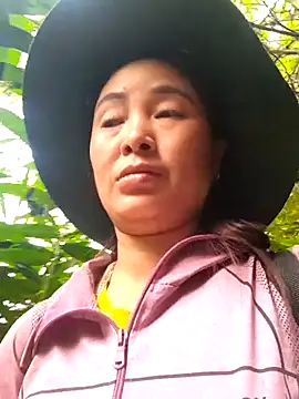 Snapshot of zanh99 chatting on 03-28-26, 12:55 zanh99 online show from 03-28-26, 12:55