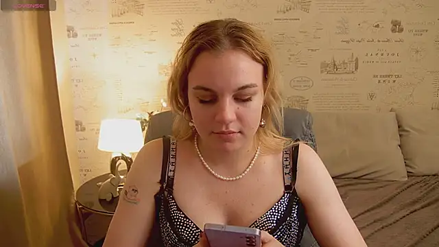 Glow Margo online show from 06-05-26, 06:52