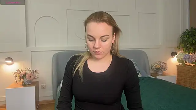 Glow Margo online show from 03-21-26, 01:07