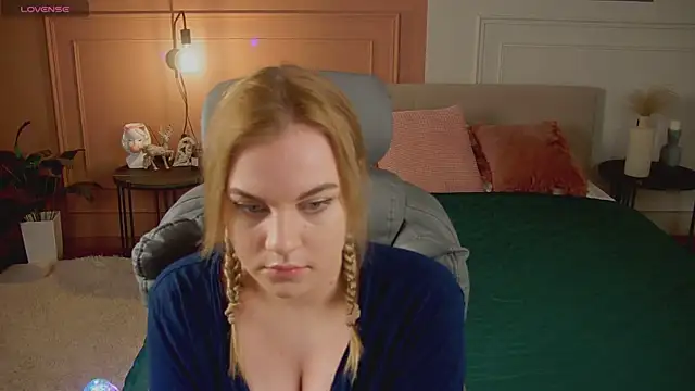 Glow Margo online show from 03-28-26, 01:06