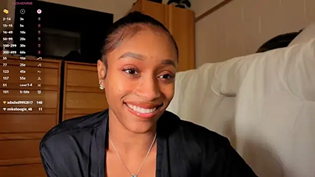 cutieeeva1 online show from 04-12-26, 02:48