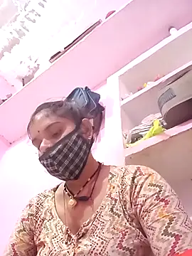 Snapshot of Hot_bri2 chatting on 04-08-26, 07:59 Hot bri2 online show from 04-08-26, 07:59