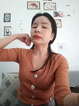 Ivy Trix2 online show from 03-19-26, 02:44