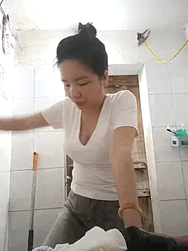 Ivy Trix2 online show from 03-21-26, 03:41