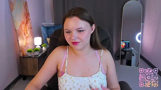 Snapshot of serinella_ chatting on 06-23-26, 12:58 serinella online show from 06-23-26, 12:58