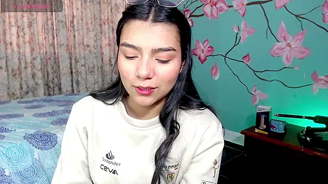 NoelleVireaux online show from 02-27-26, 11:54