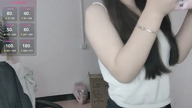 F-Yihao online show from 03-11-26, 09:09