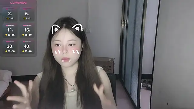 F-Yihao online show from 04-08-26, 09:44