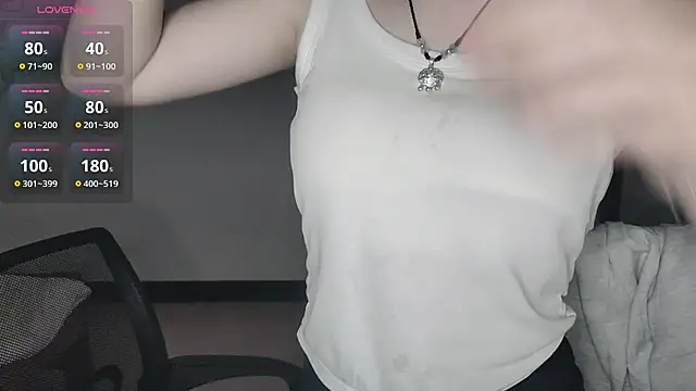 F-Yihao online show from 04-14-26, 11:32