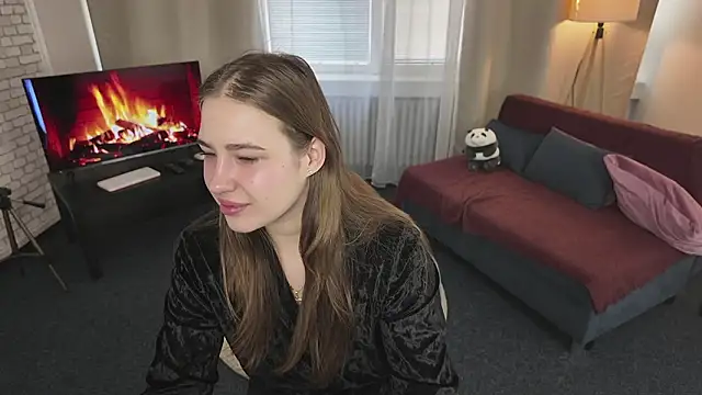 EmilyBlazee online show from 03-22-26, 10:50