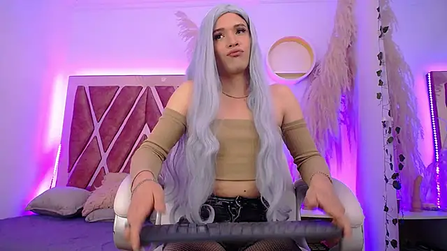 Snapshot of Evelyn_Thomas chatting on 02-28-26, 07:57 Evelyn Thomas online show from 02-28-26, 07:57