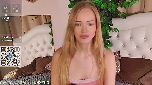Snapshot of Dear_Tessa chatting on 05-21-26, 03:53 Dear Tessa online show from 05-21-26, 03:53