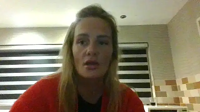 Snapshot of Lisanne30 chatting on 02-28-26, 11:04 Lisanne30 online show from 02-28-26, 11:04